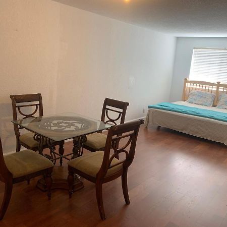 Bedroom Suite In Lauderdale Lakes Townhome Fort Lauderdale Extérieur photo
