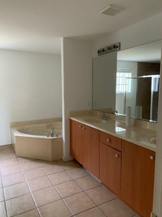 Bedroom Suite In Lauderdale Lakes Townhome Fort Lauderdale Extérieur photo